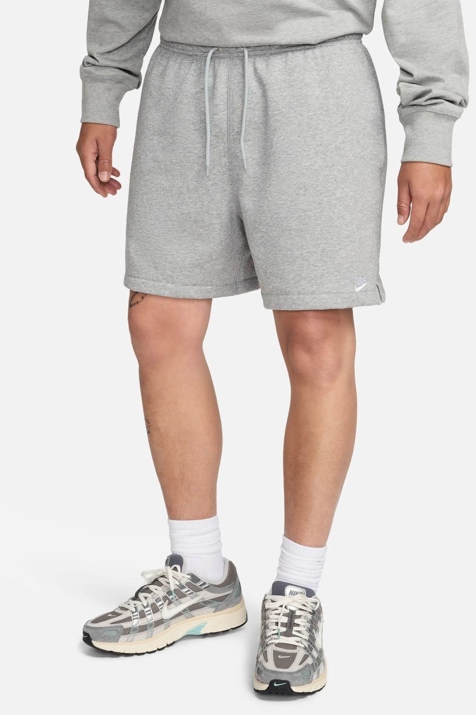 Nike Club - Flow - Shorts in spugna francese