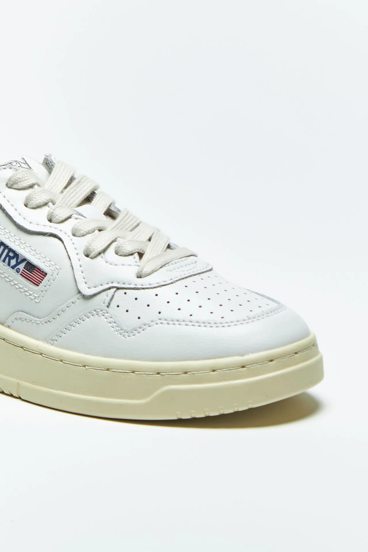 Sneakers MEDALIST LOW AULW-LL15 