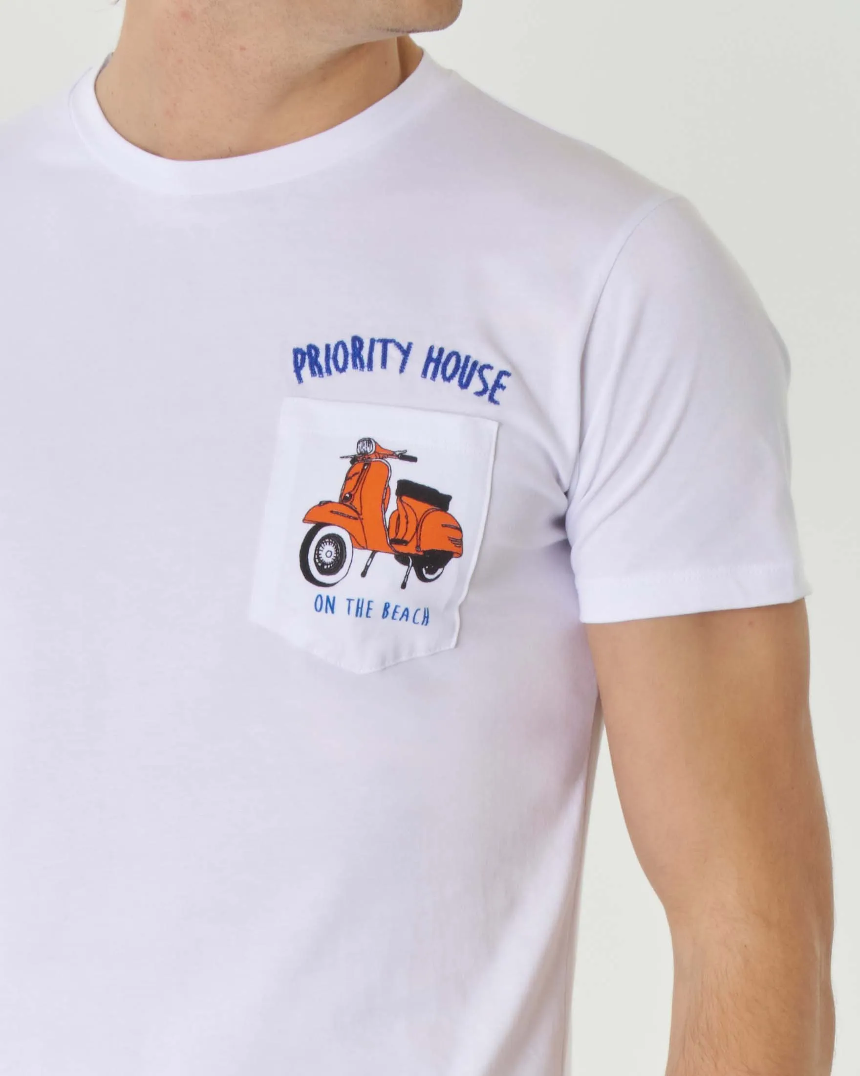 T-shirt bianca in puro cotone con taschino e stampa Vespa